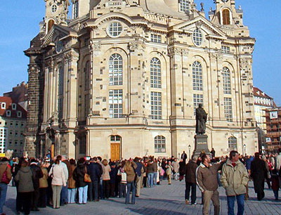 Студенты собираются в Дрезден